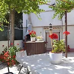 Appartement Mit Balkon- Fuer Vier Personen By Interhome Pula
