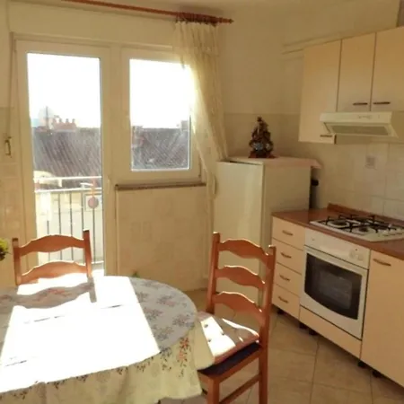 Mit Balkon- Fuer Vier Personen By Interhome *