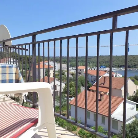 Apartamento Mit Balkon- Fuer Vier Personen By Interhome Pula