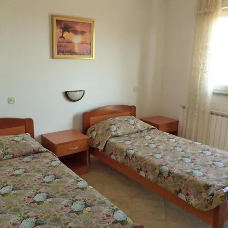 Mit Balkon- Fuer Vier Personen By Interhome Daire *